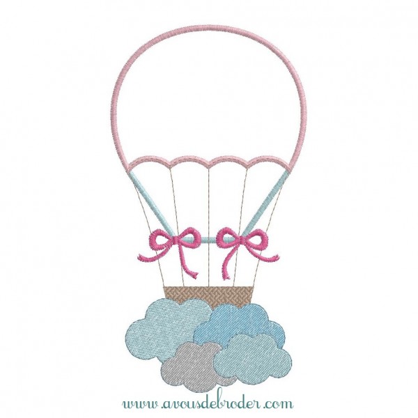Montgolfière et Nuages
